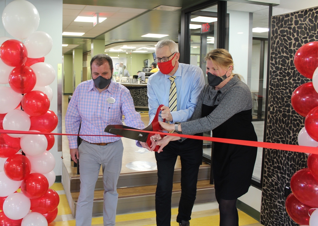 kent cafe ribbon cutting