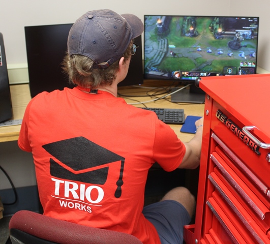 Trio gaming class